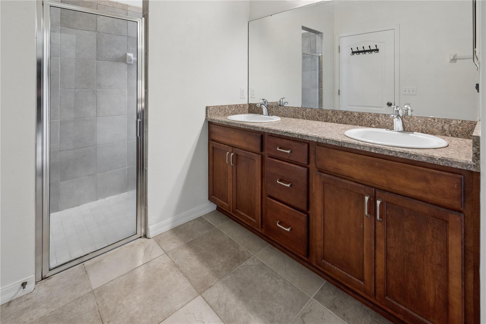 Image 14 of 32 For 7443 80th Drive
