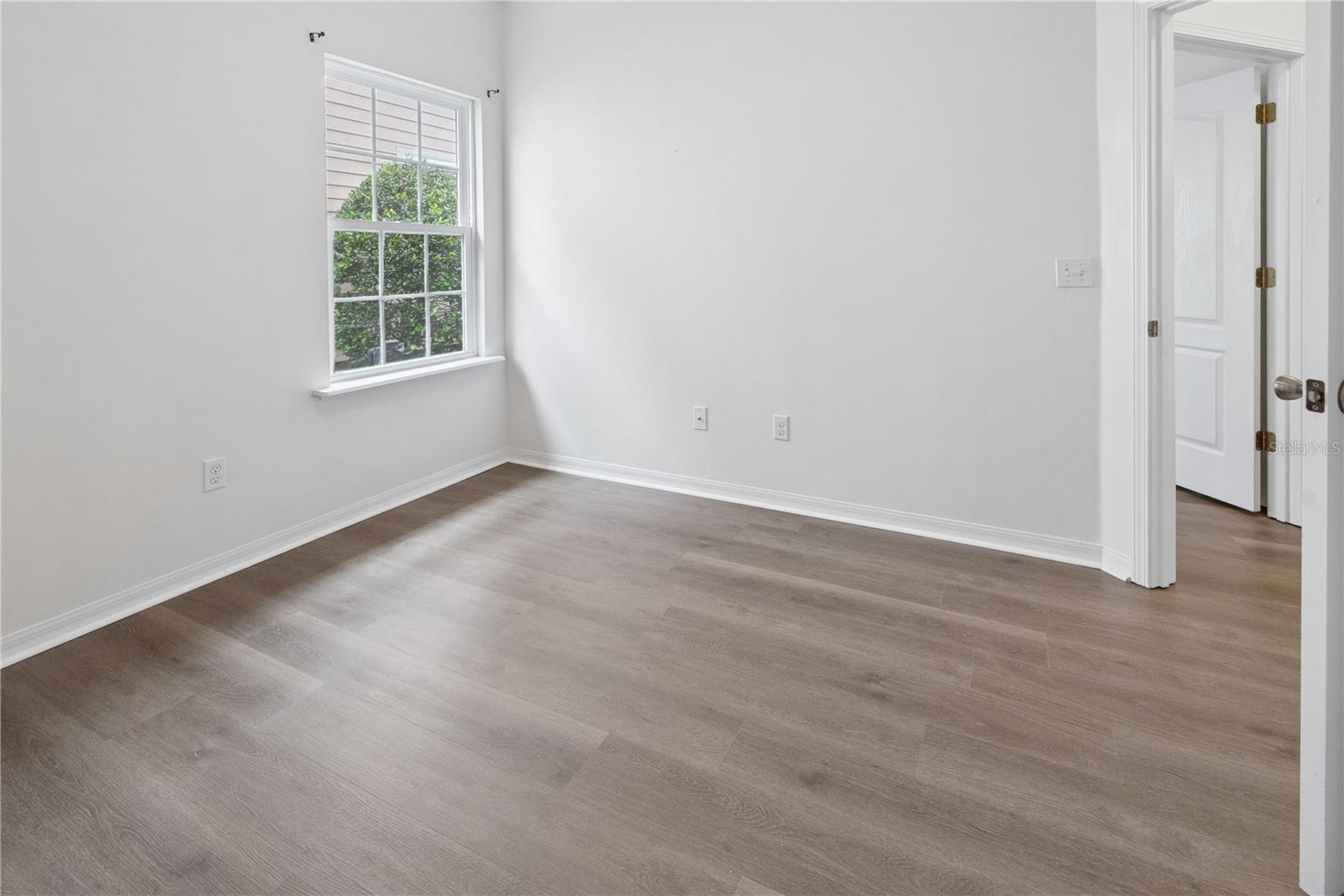 Image 17 of 32 For 7443 80th Drive