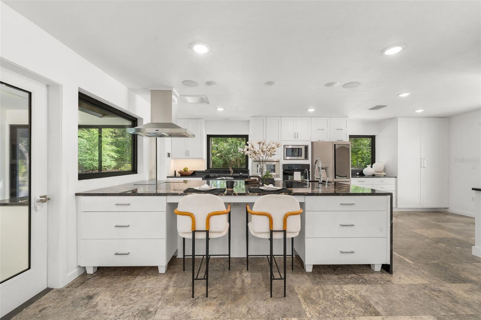 Image 16 of 83 For 2261 24th Avenue