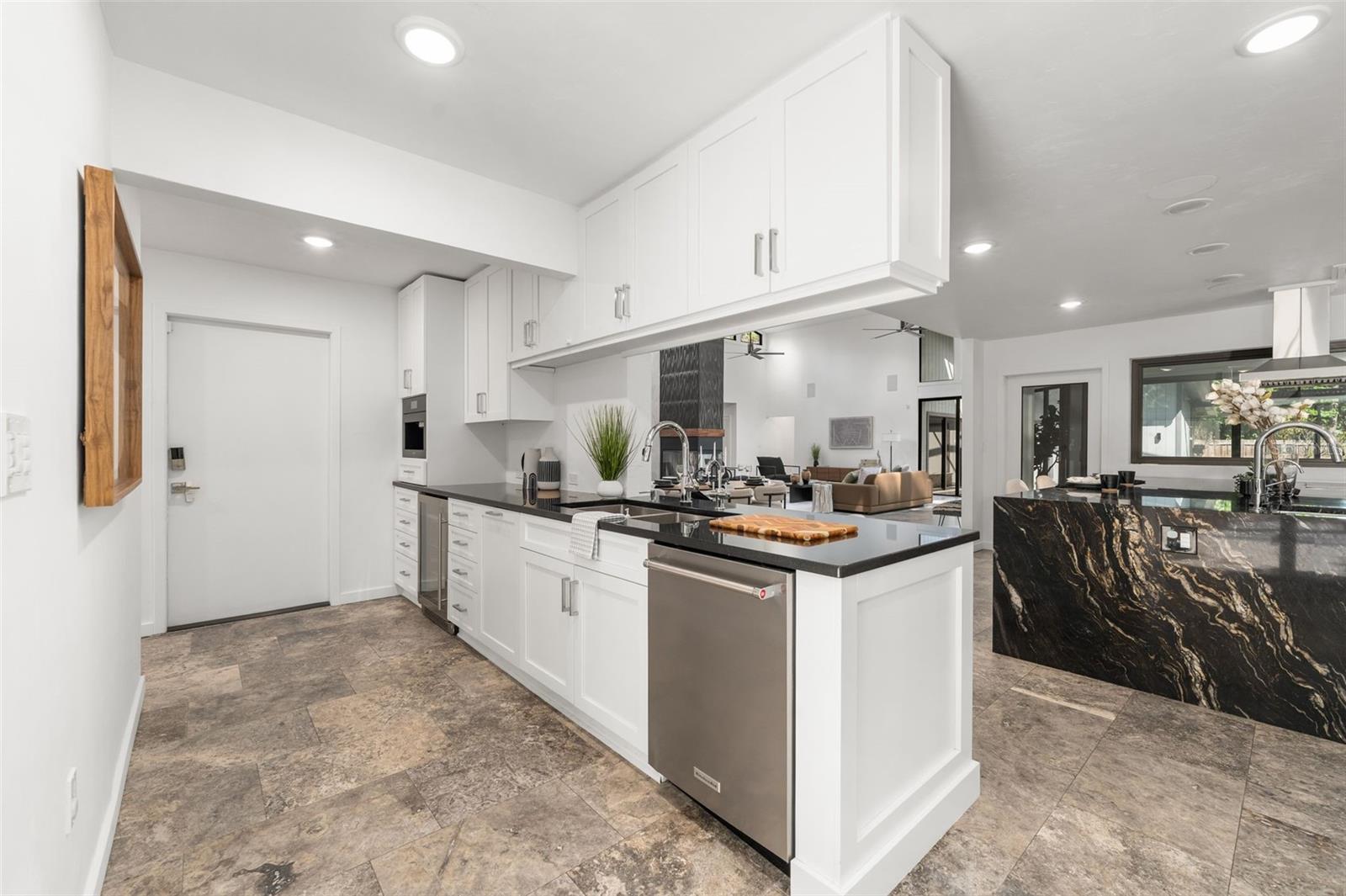Image 18 of 83 For 2261 24th Avenue