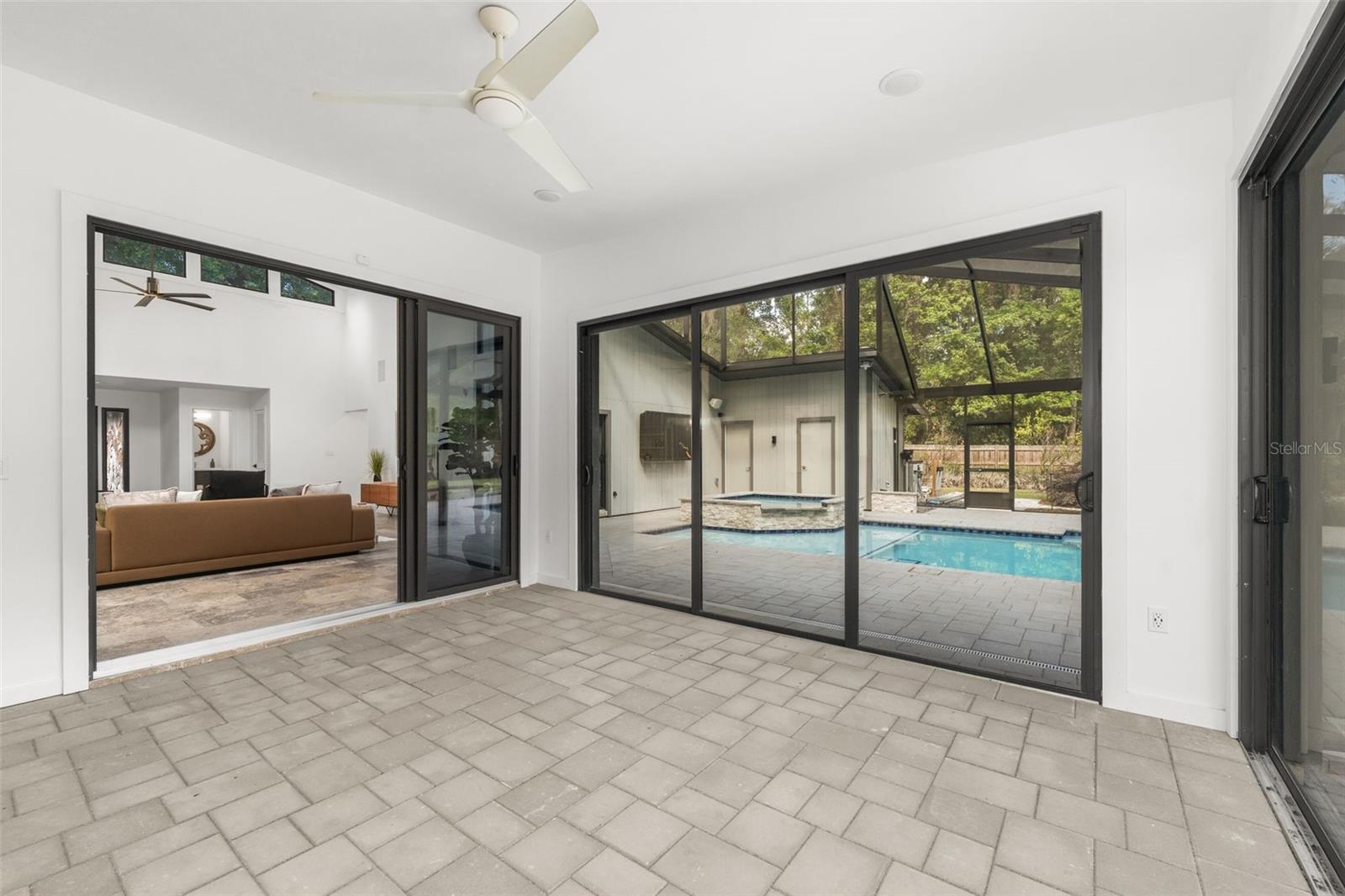 Image 21 of 83 For 2261 24th Avenue