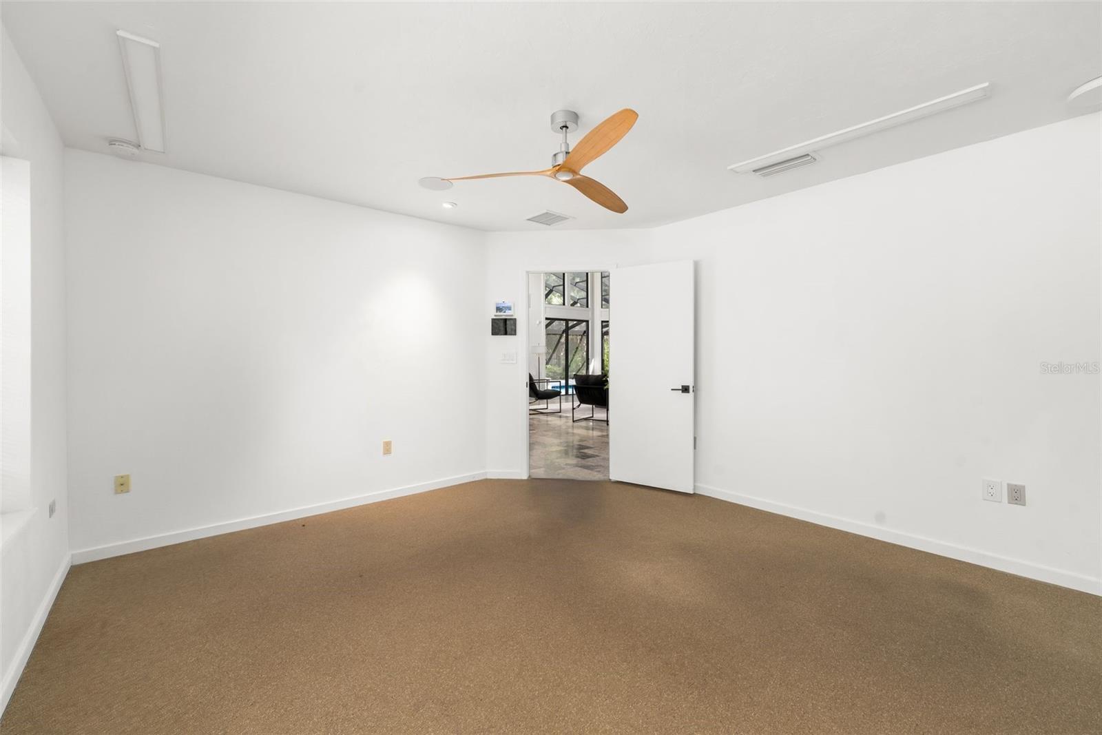 Image 47 of 83 For 2261 24th Avenue