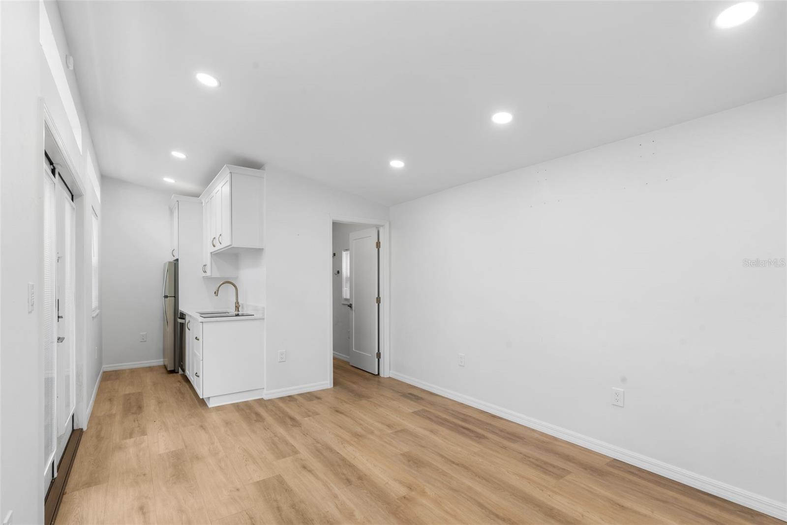 Image 51 of 83 For 2261 24th Avenue