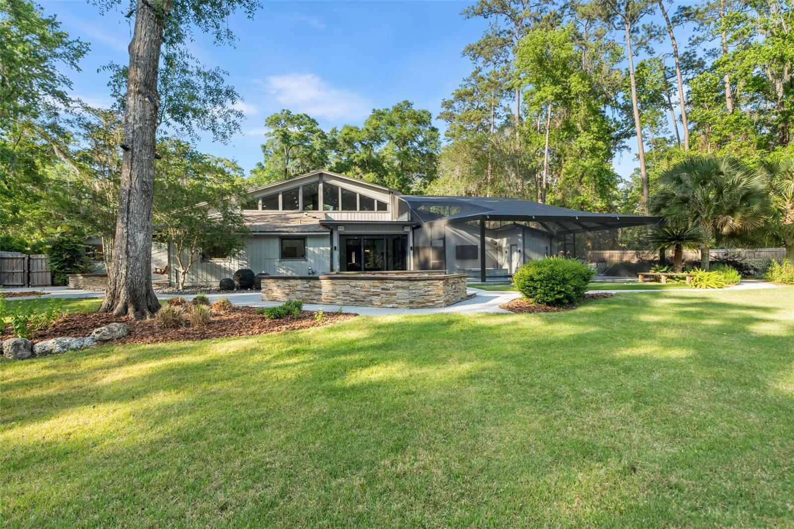 Image 71 of 83 For 2261 24th Avenue