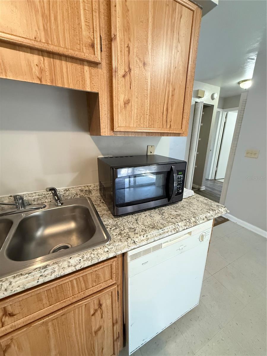 Image 2 of 12 For 615 11th Lane D