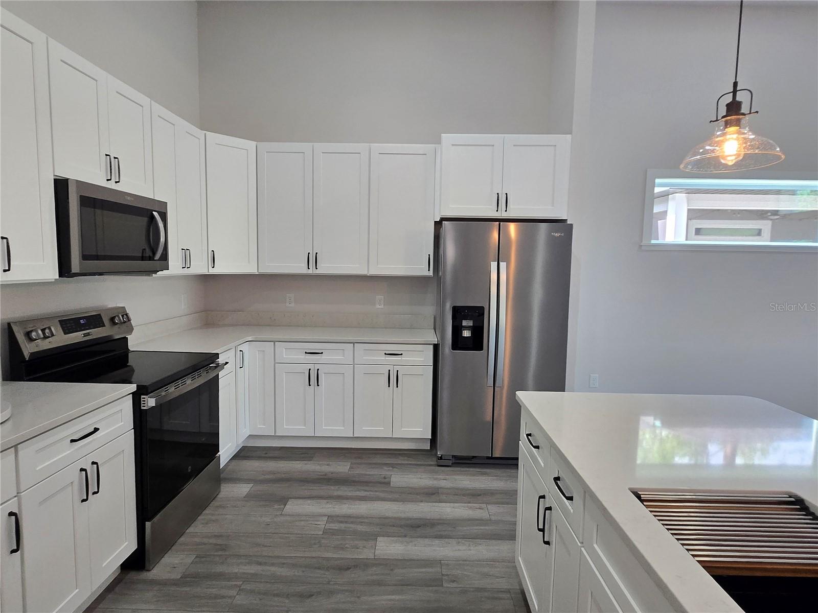 Image 10 of 49 For 6548 109th Place