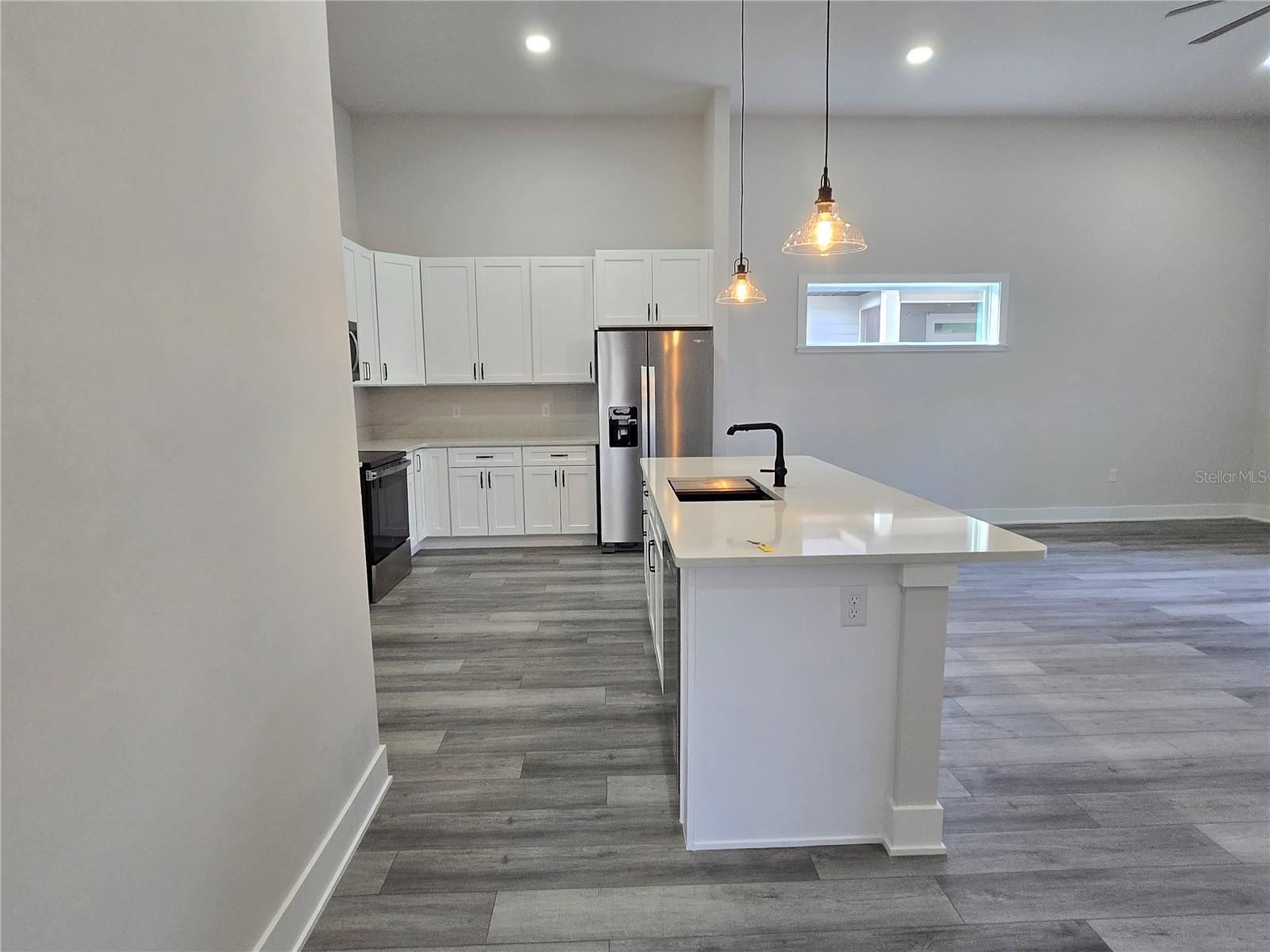 Image 7 of 49 For 6548 109th Place