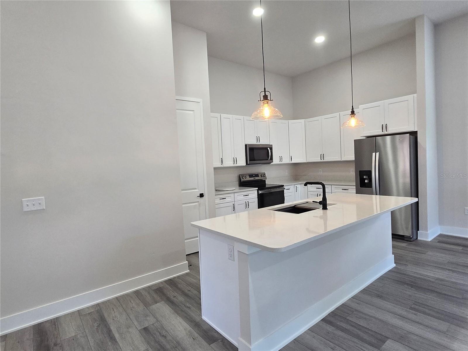 Image 9 of 49 For 6548 109th Place