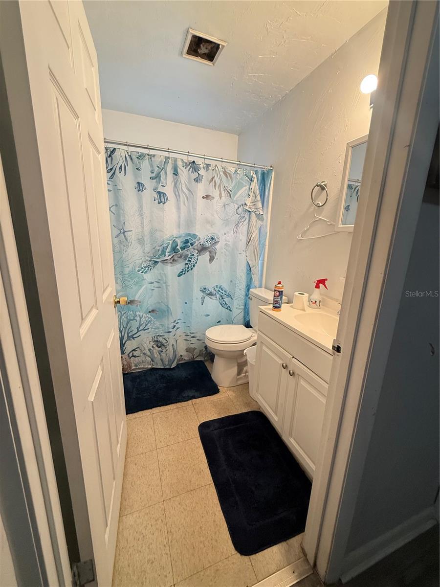 Image 4 of 11 For 615 11th Lane A