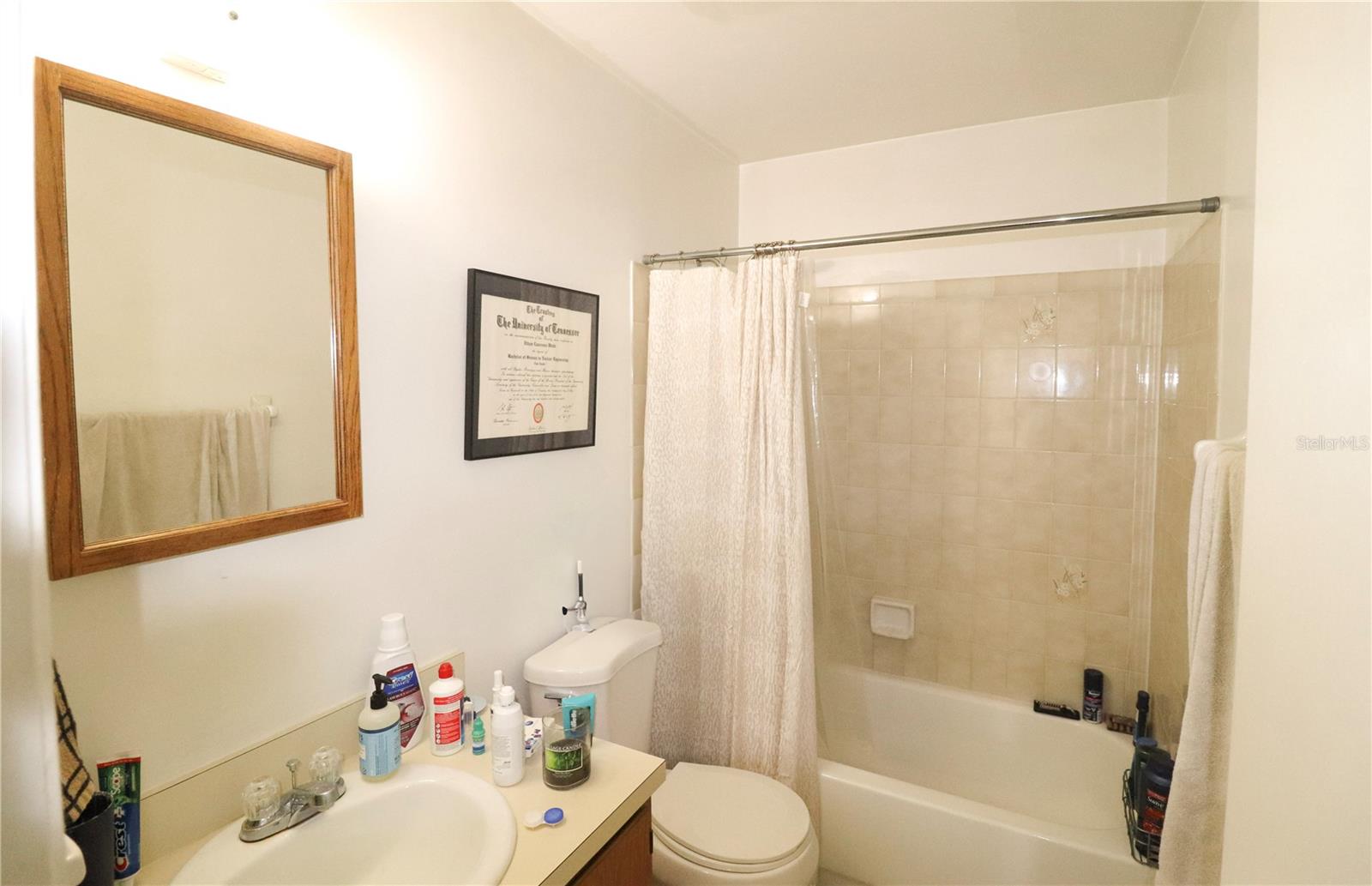 Image 17 of 39 For 2300 43rd Street T-3 - Room