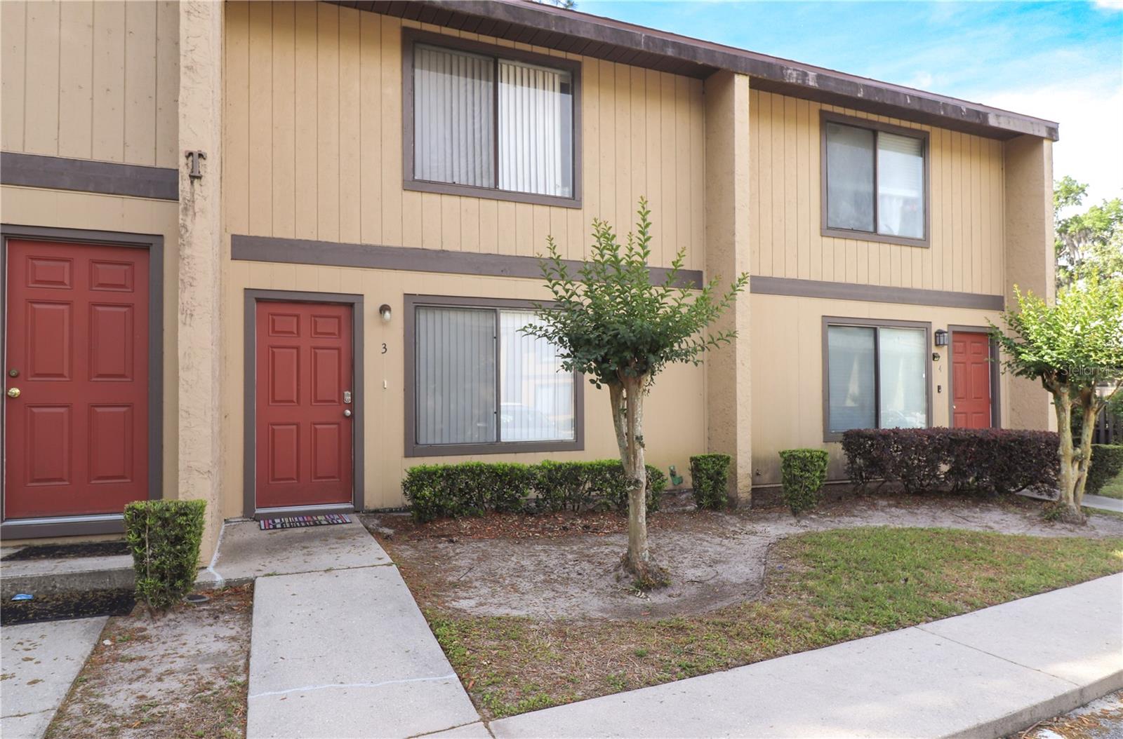 Image 3 of 39 For 2300 43rd Street T-3 - Room