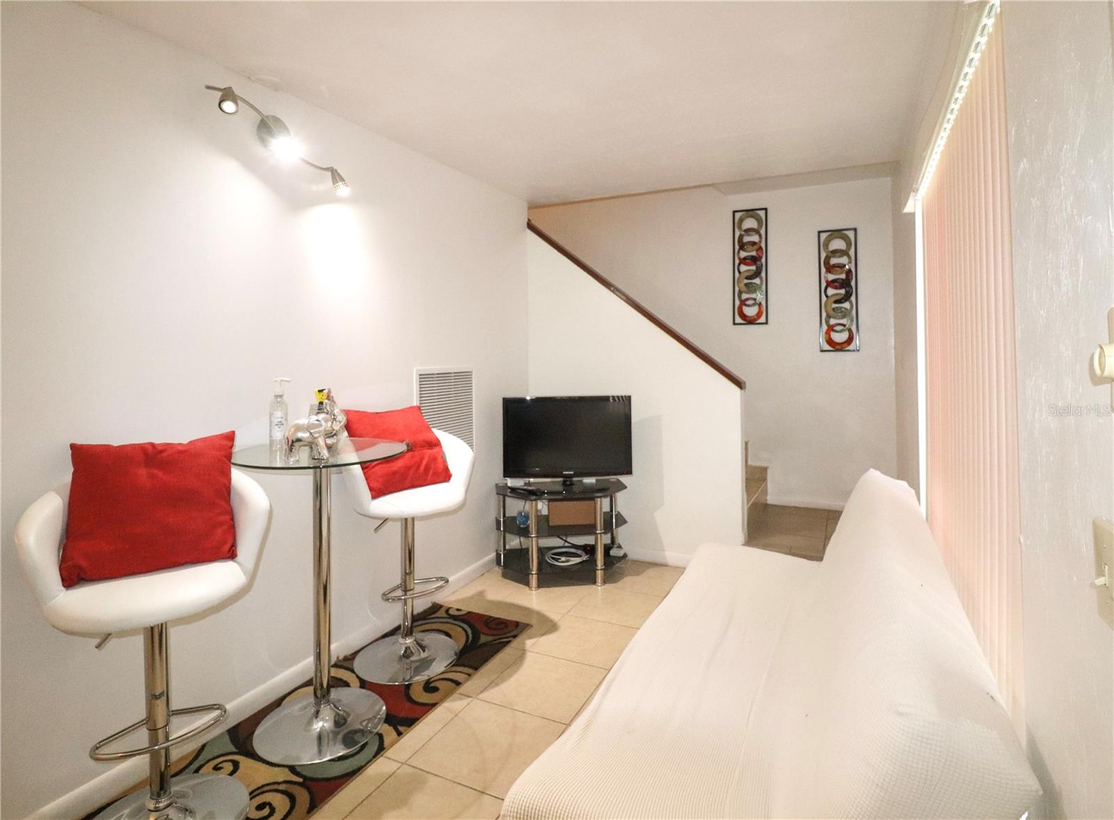 Image 5 of 39 For 2300 43rd Street T-3 - Room
