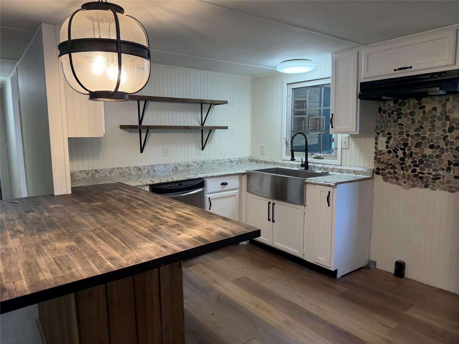 Image 6 of 25 For 8732 Cr 647 S