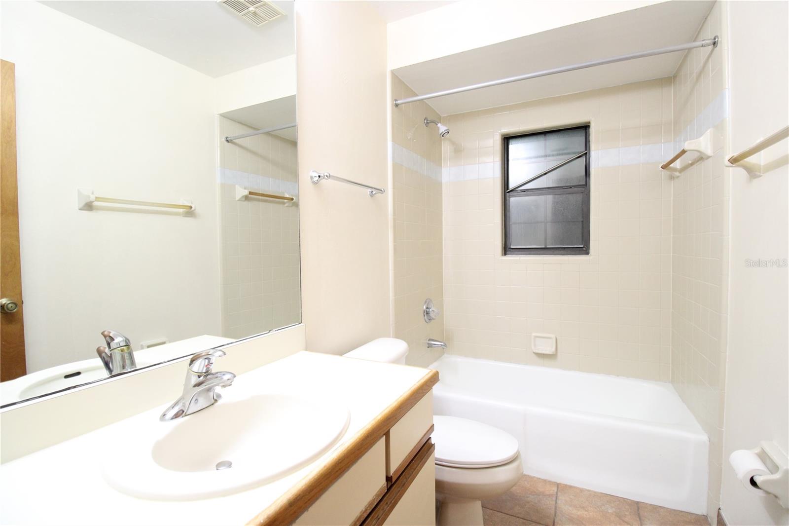Image 14 of 22 For 4035 37th Drive
