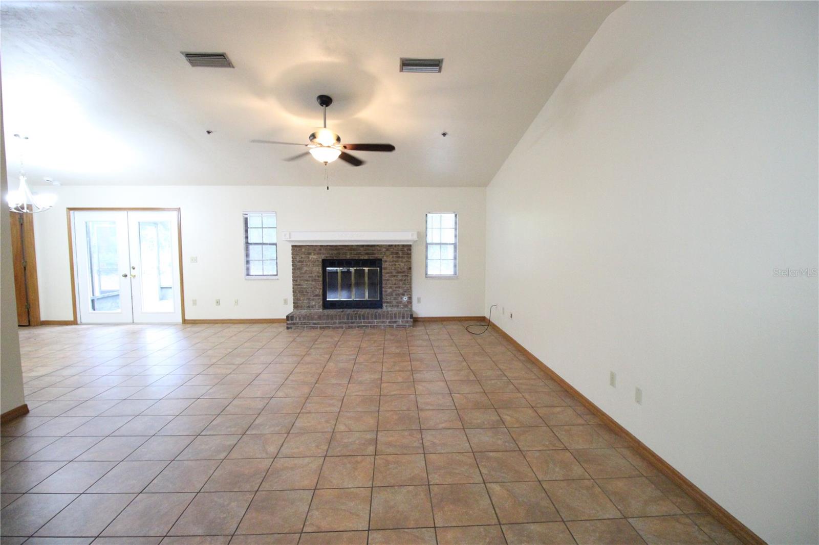Image 3 of 22 For 4035 37th Drive