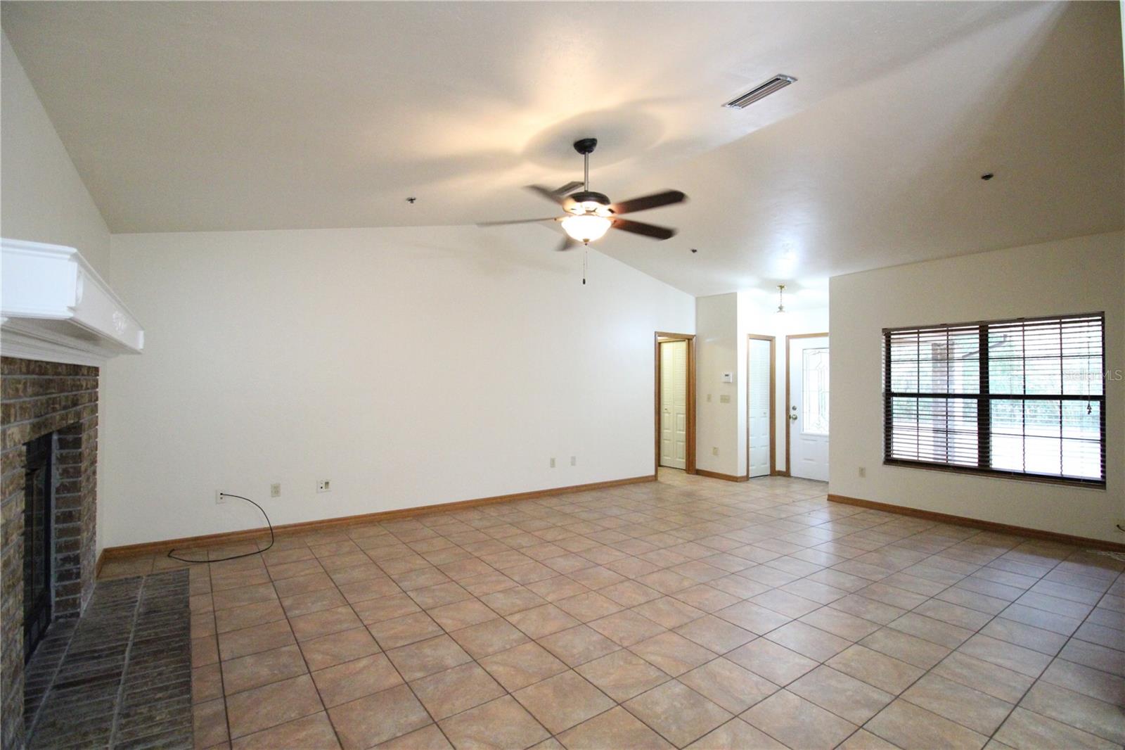Image 5 of 22 For 4035 37th Drive