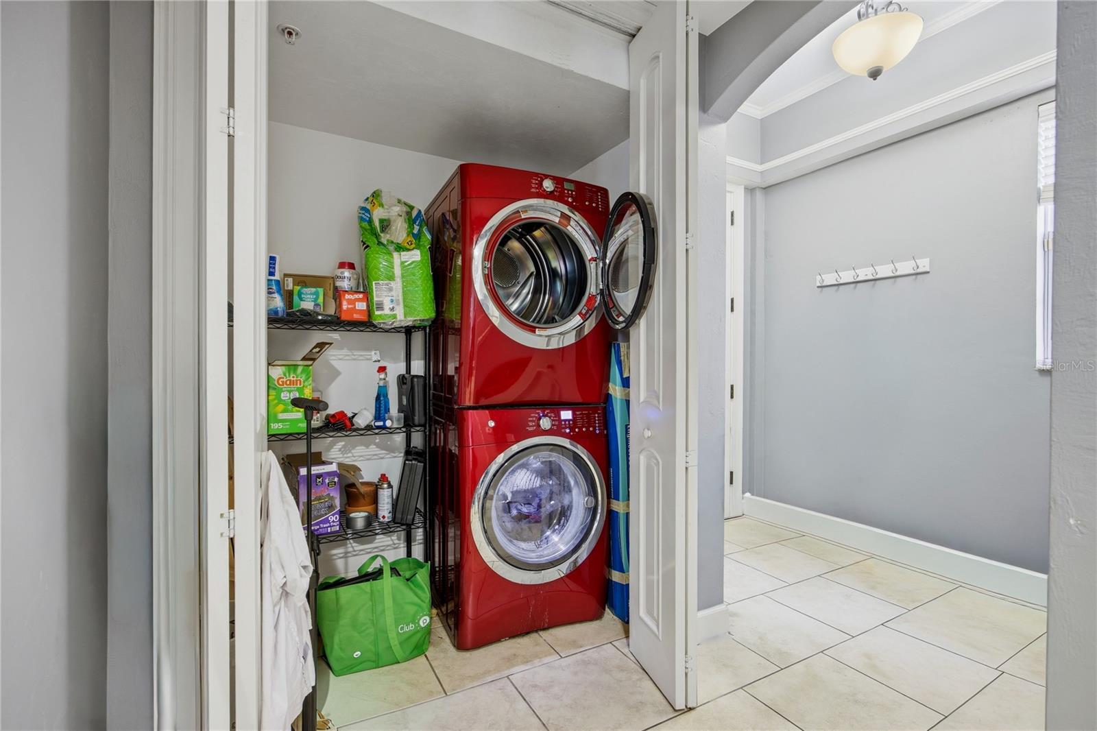 Image 10 of 37 For 325 14th Street 307