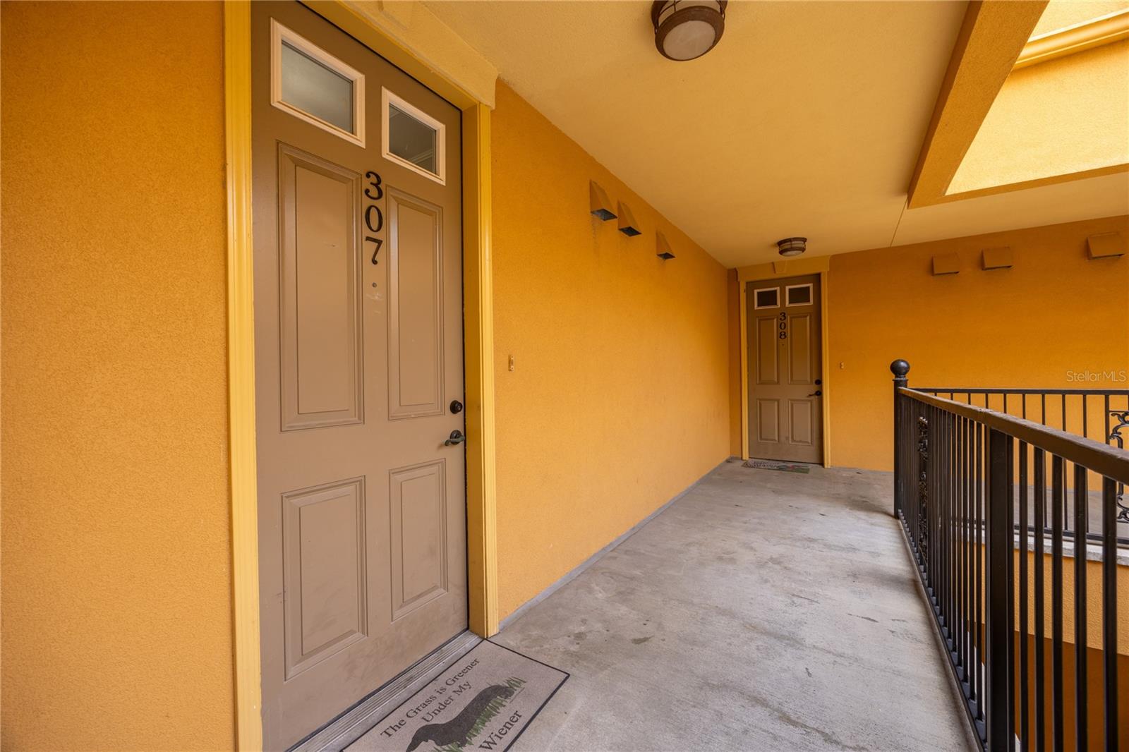 Image 9 of 37 For 325 14th Street 307