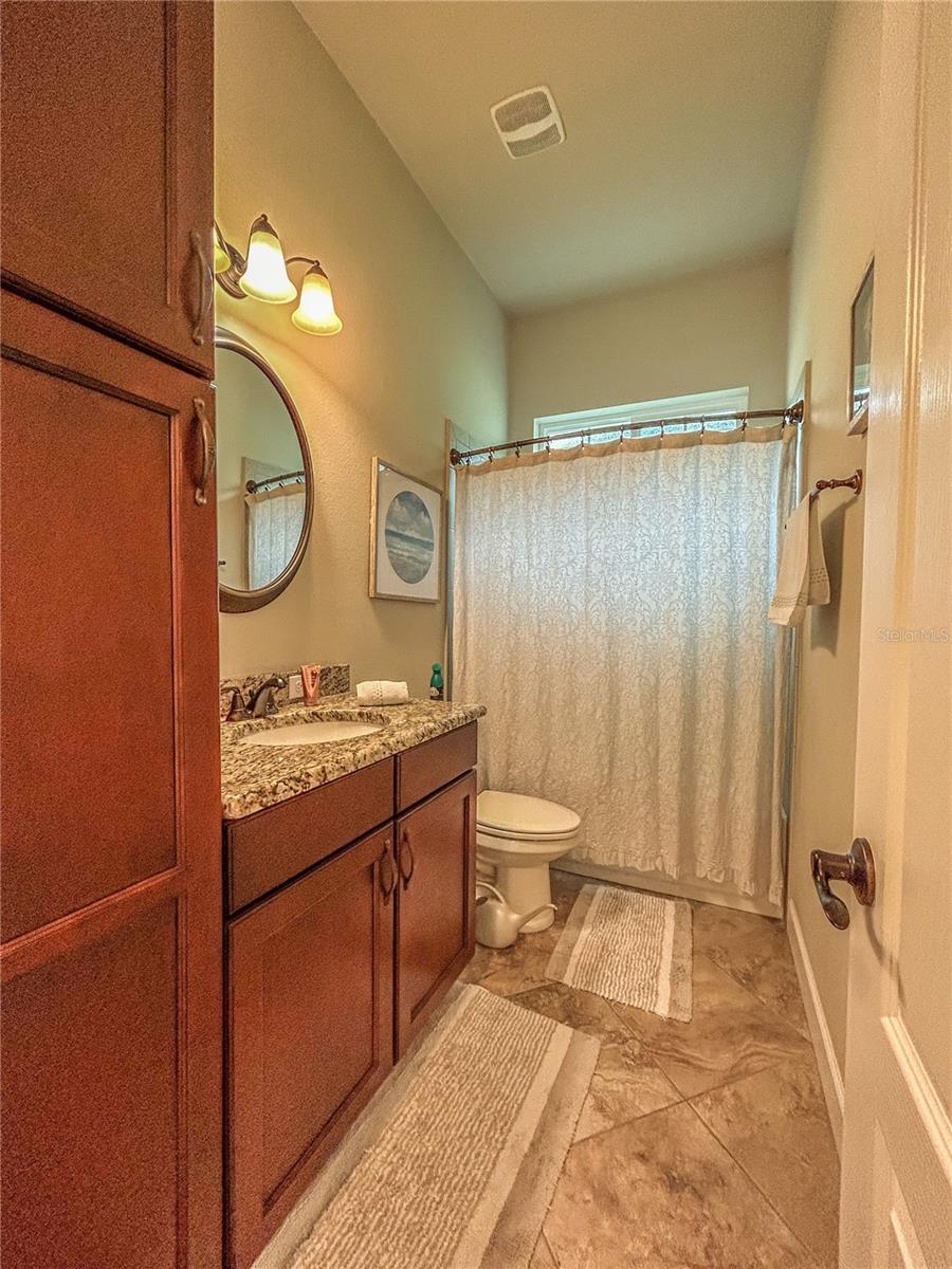 Image 10 of 14 For 7866 82nd Drive