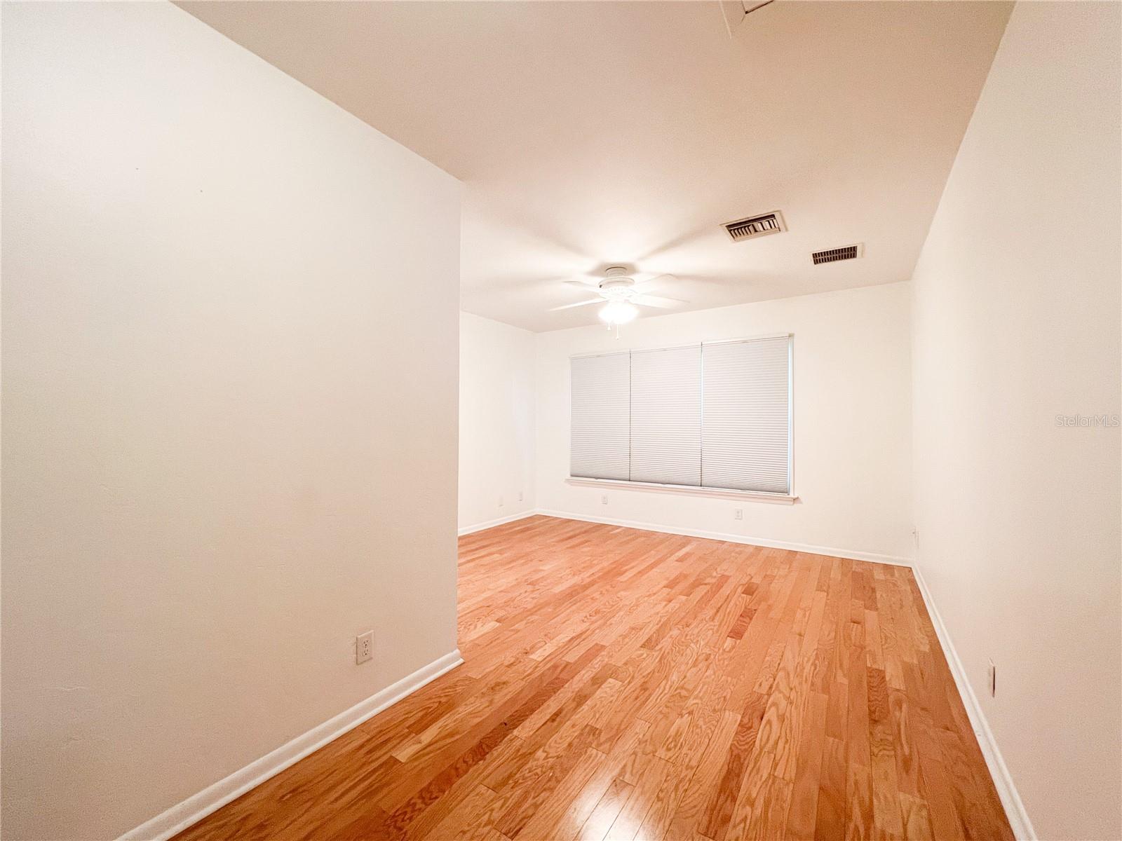 Image 13 of 18 For 501 8th Avenue