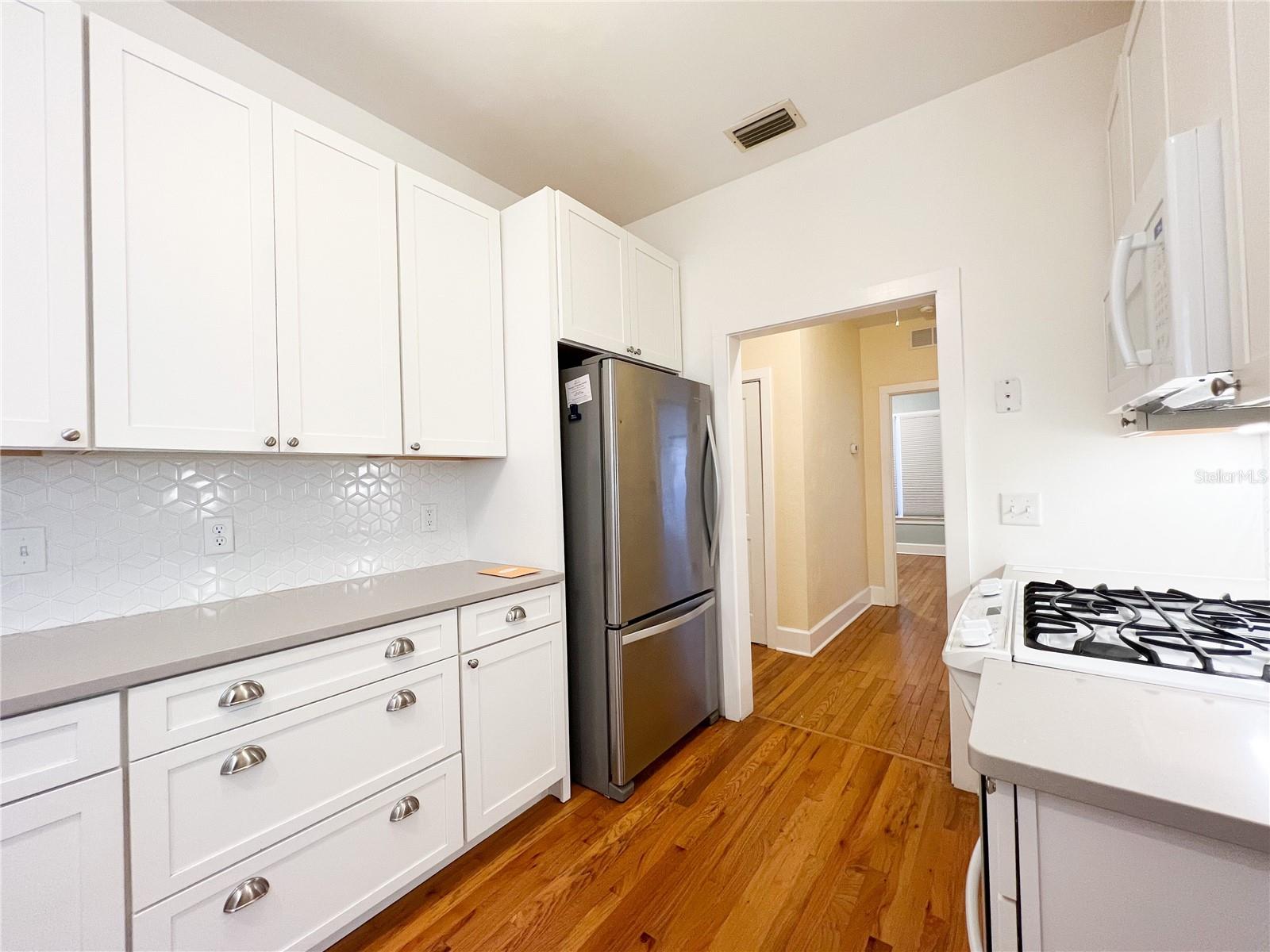 Image 8 of 18 For 501 8th Avenue