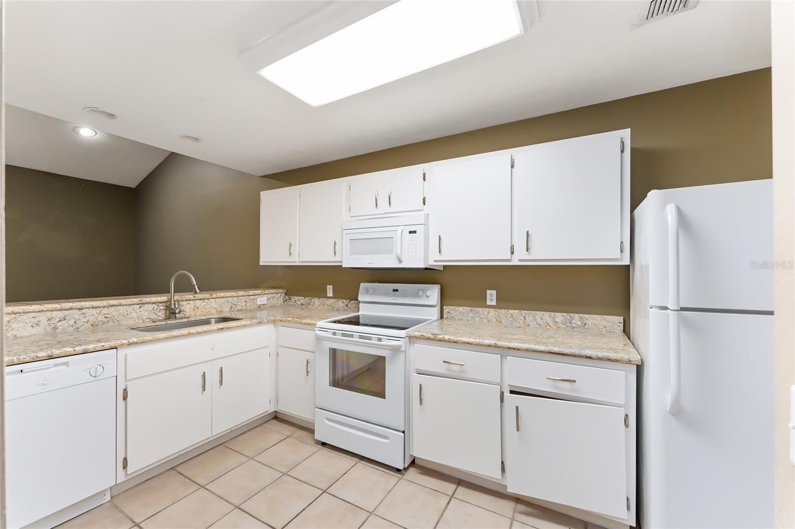 Image 10 of 41 For 4700 Archer Road 13