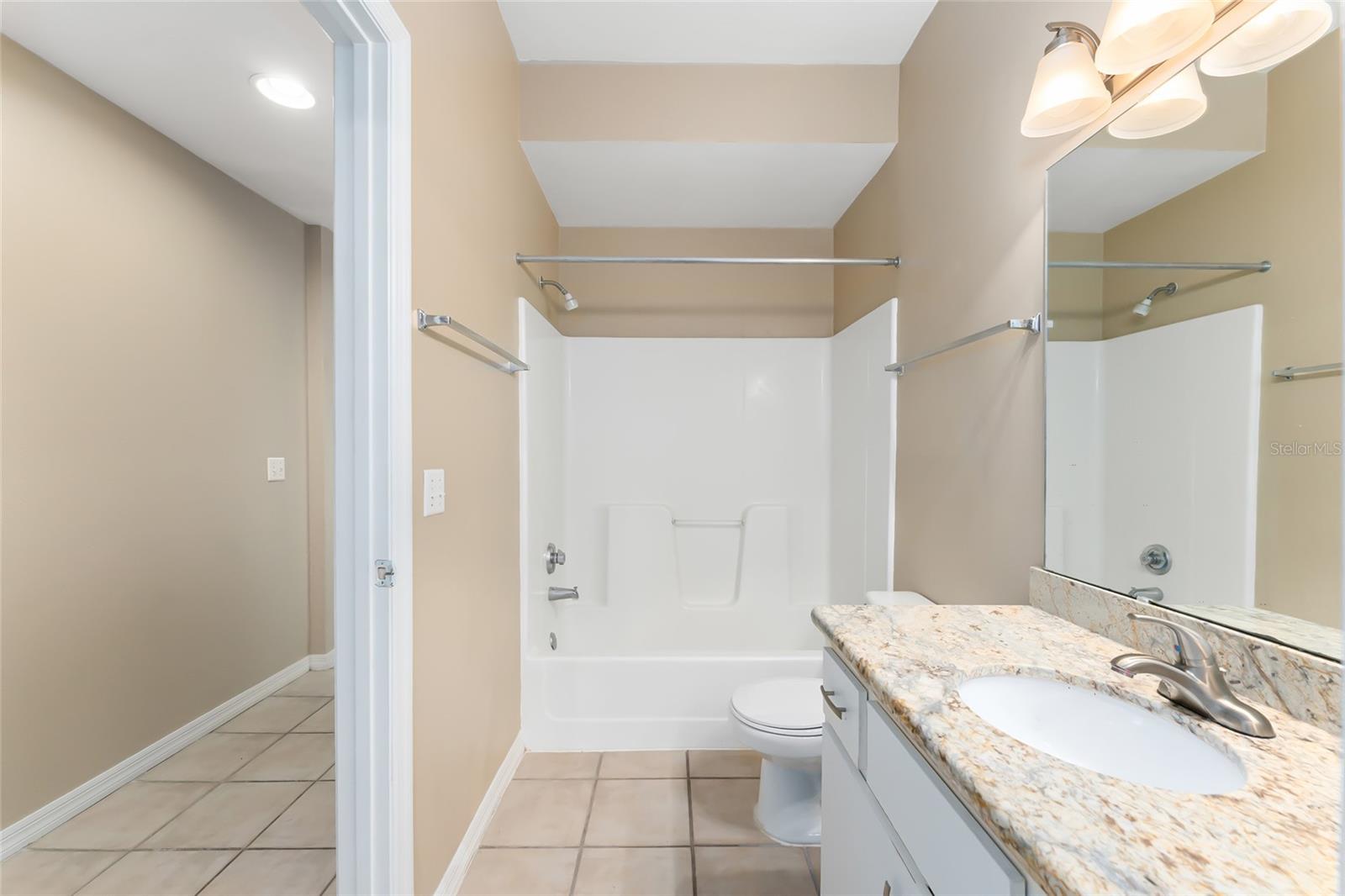 Image 20 of 41 For 4700 Archer Road 13
