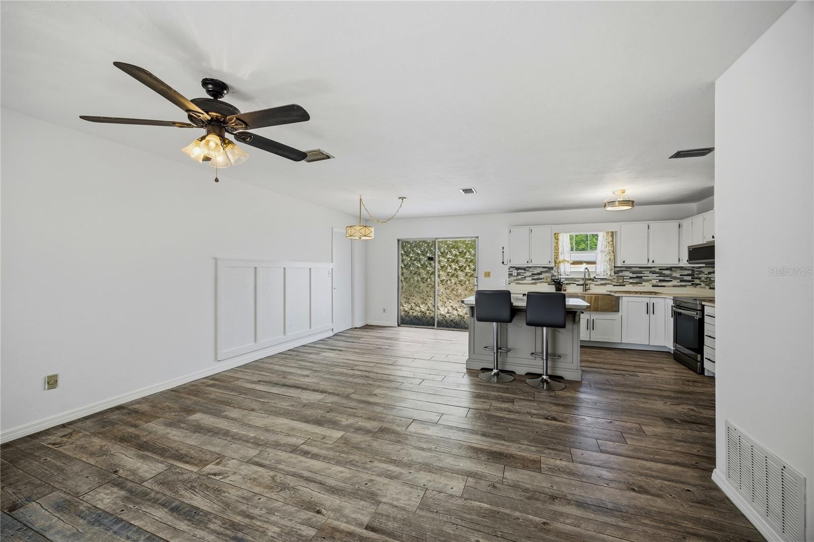 Image 11 of 42 For 6716 29th Street
