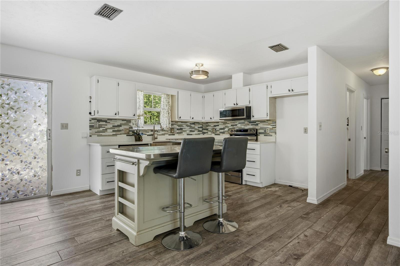 Image 14 of 42 For 6716 29th Street