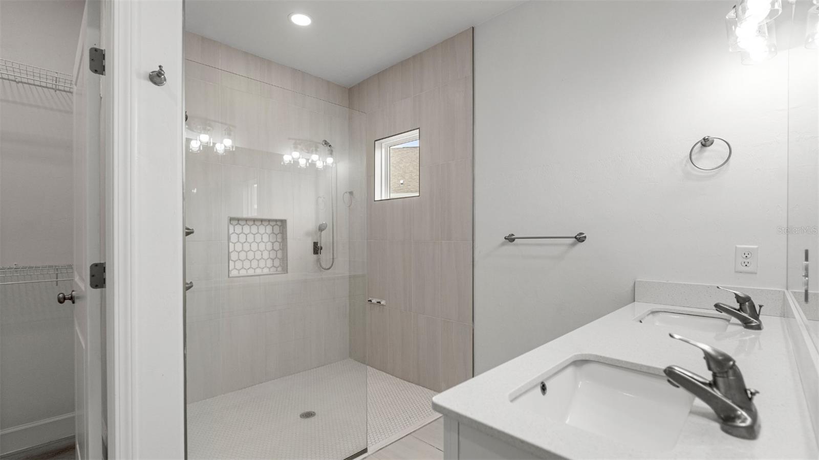 Image 14 of 26 For 6657 15th Place