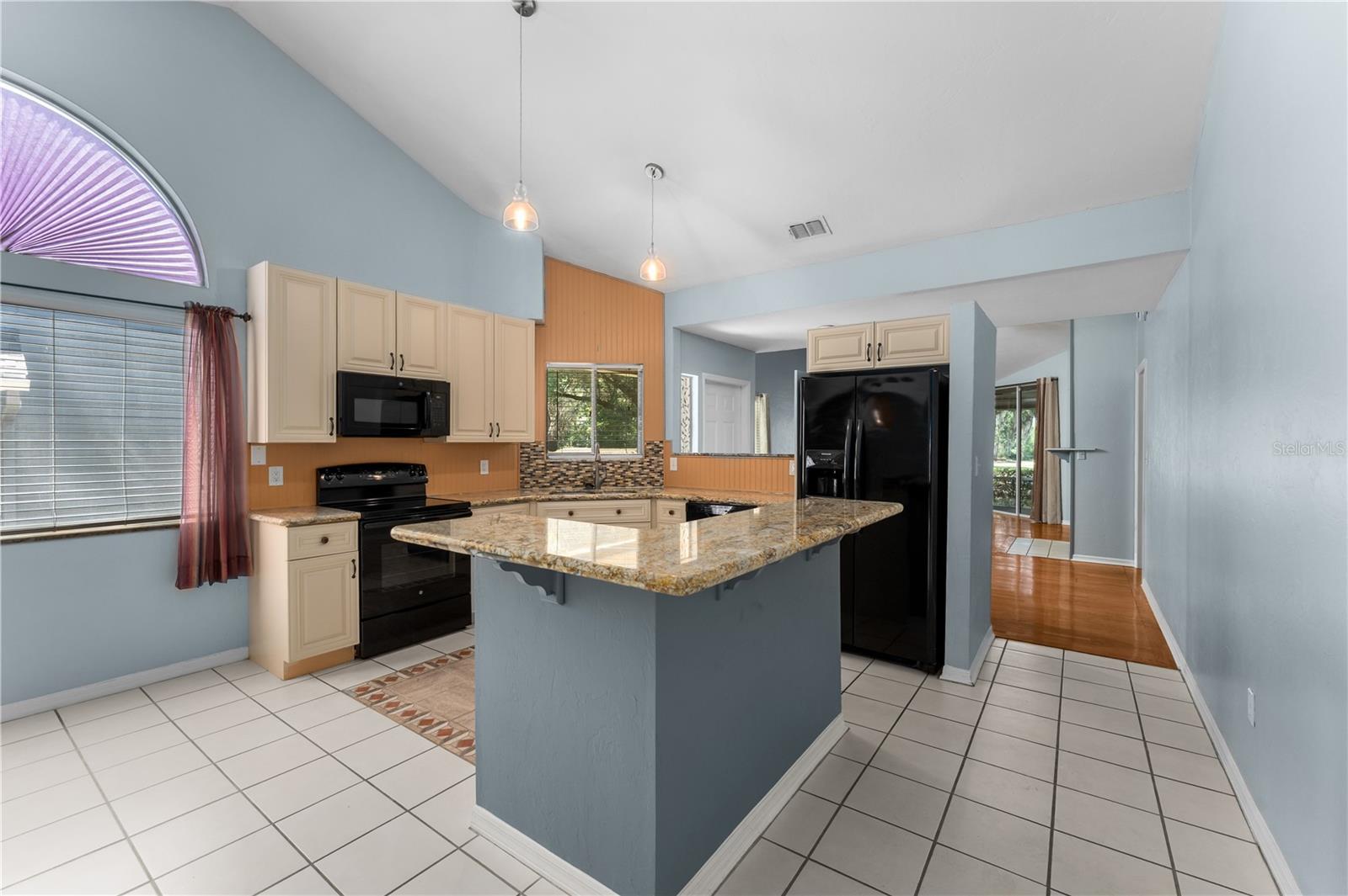 Image 13 of 36 For 839 125th Drive
