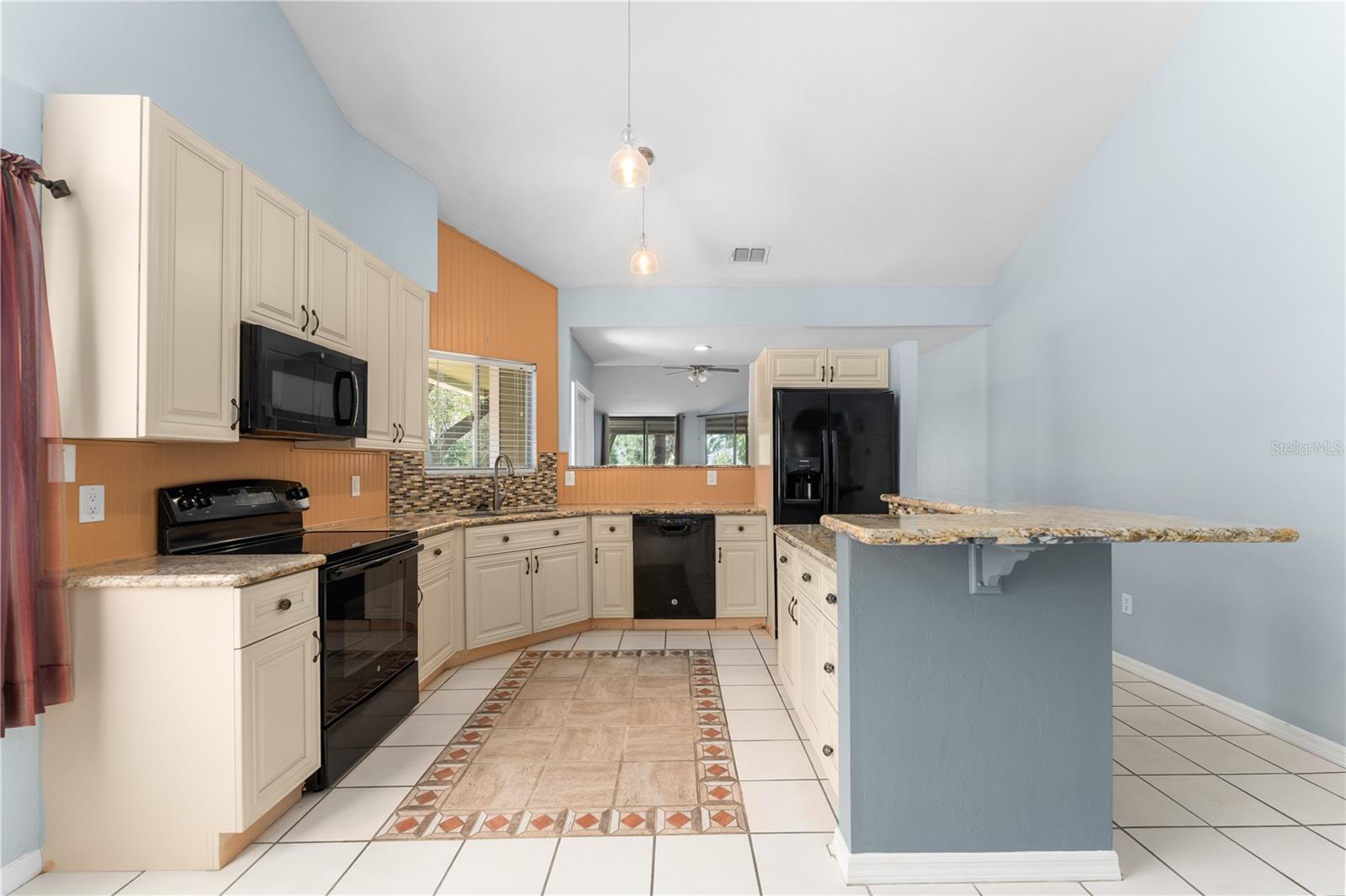 Image 14 of 36 For 839 125th Drive