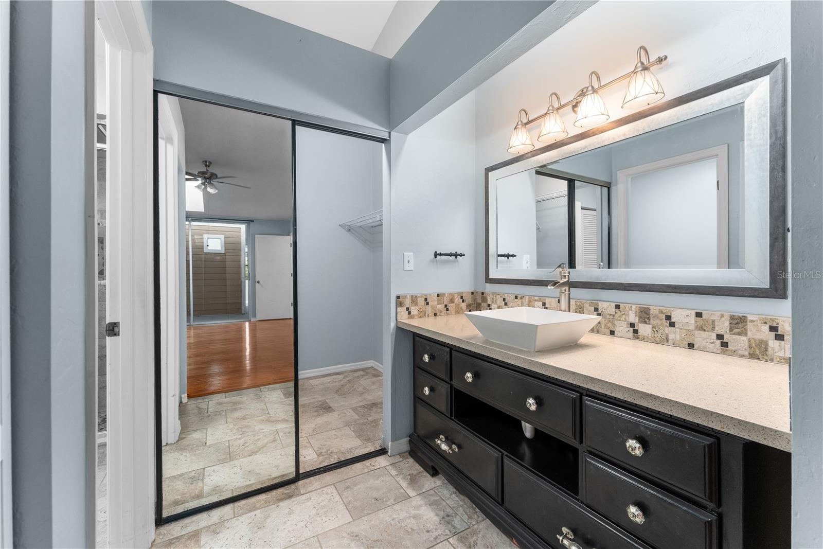 Image 22 of 36 For 839 125th Drive