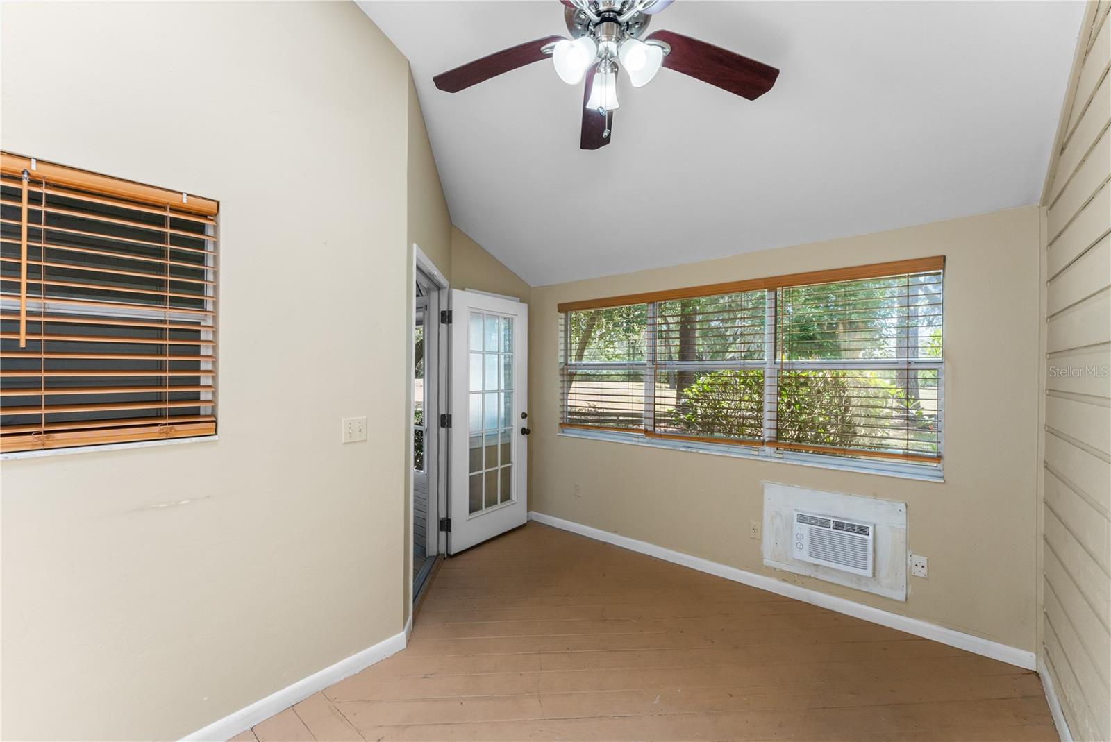 Image 30 of 36 For 839 125th Drive