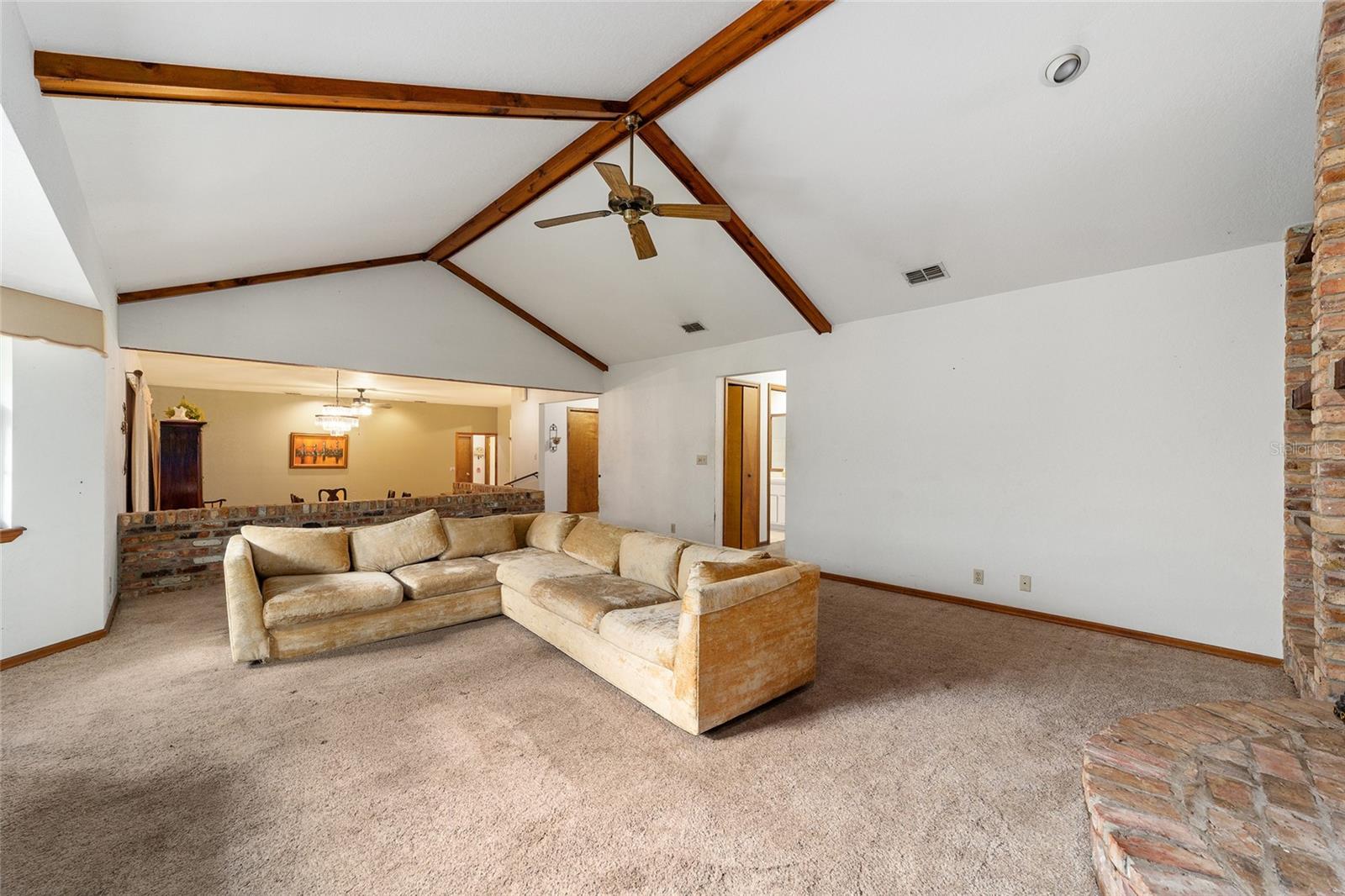Image 18 of 72 For 5670 34th Street