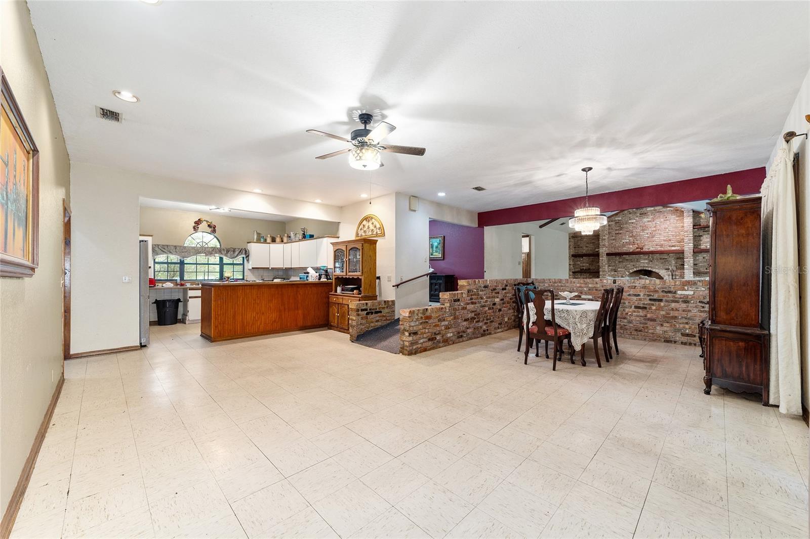 Image 23 of 72 For 5670 34th Street