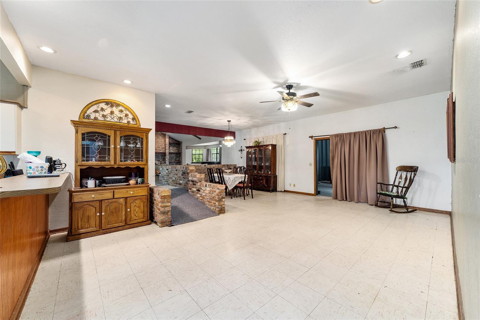 Image 24 of 72 For 5670 34th Street