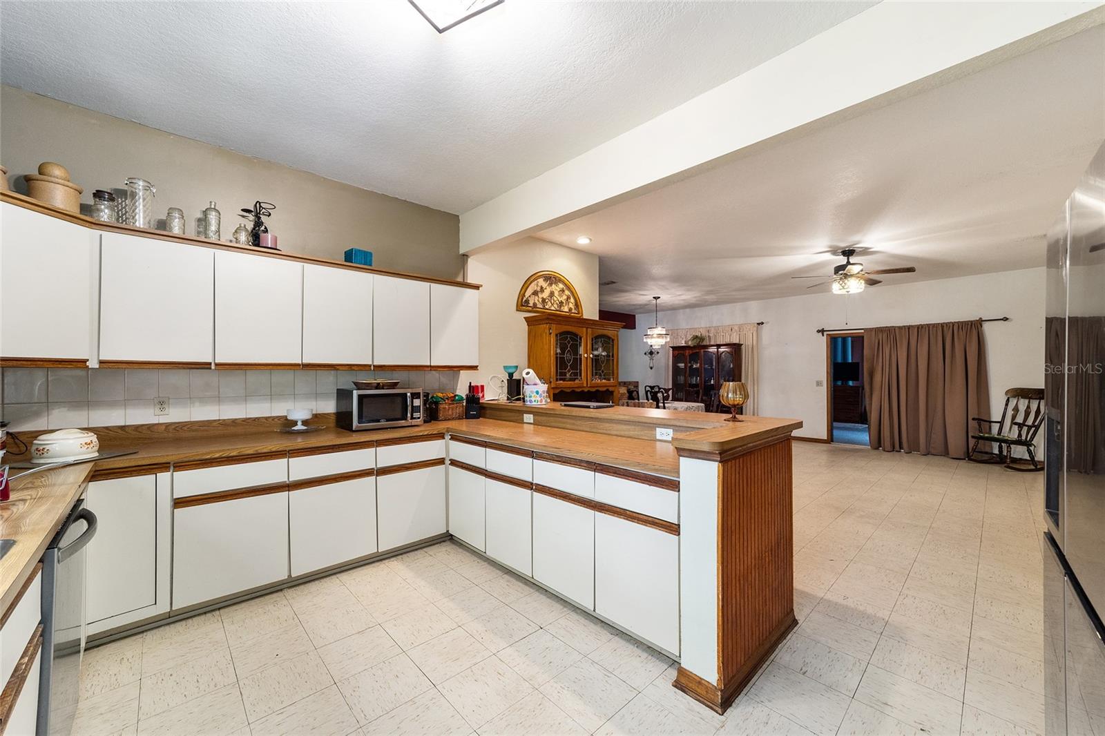 Image 28 of 72 For 5670 34th Street