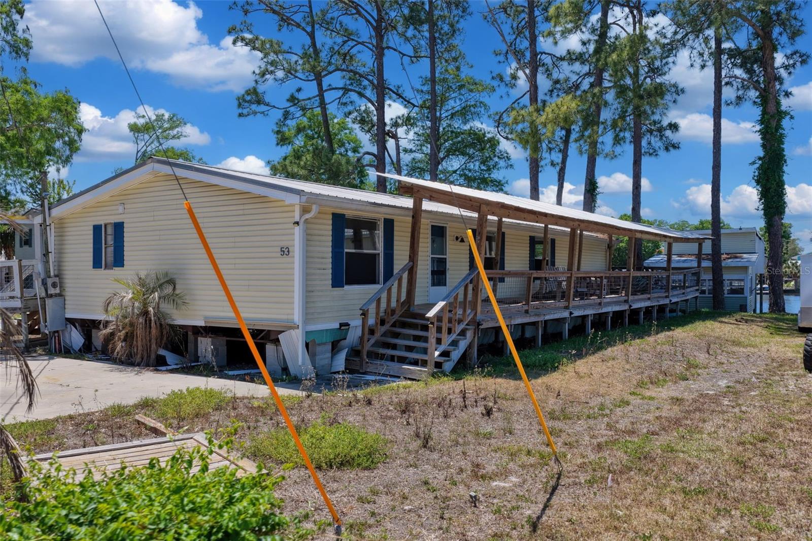 Listing photo id 2 for 53 241st Street