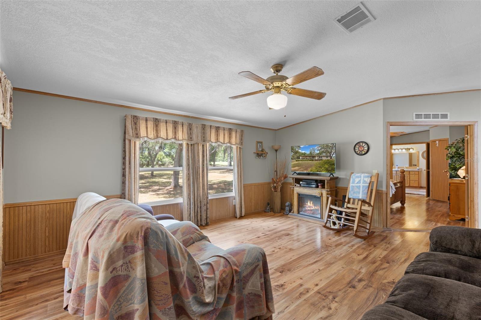 Image 13 of 83 For 6689 55th Street