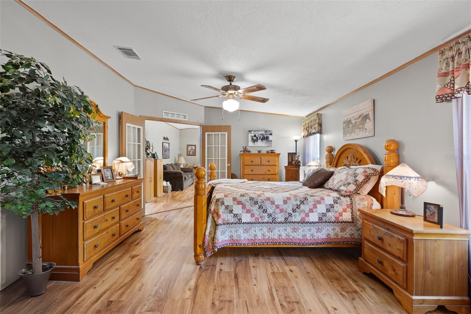 Image 22 of 83 For 6689 55th Street