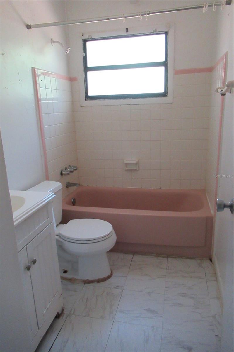 Image 5 of 11 For 3004 10th Drive