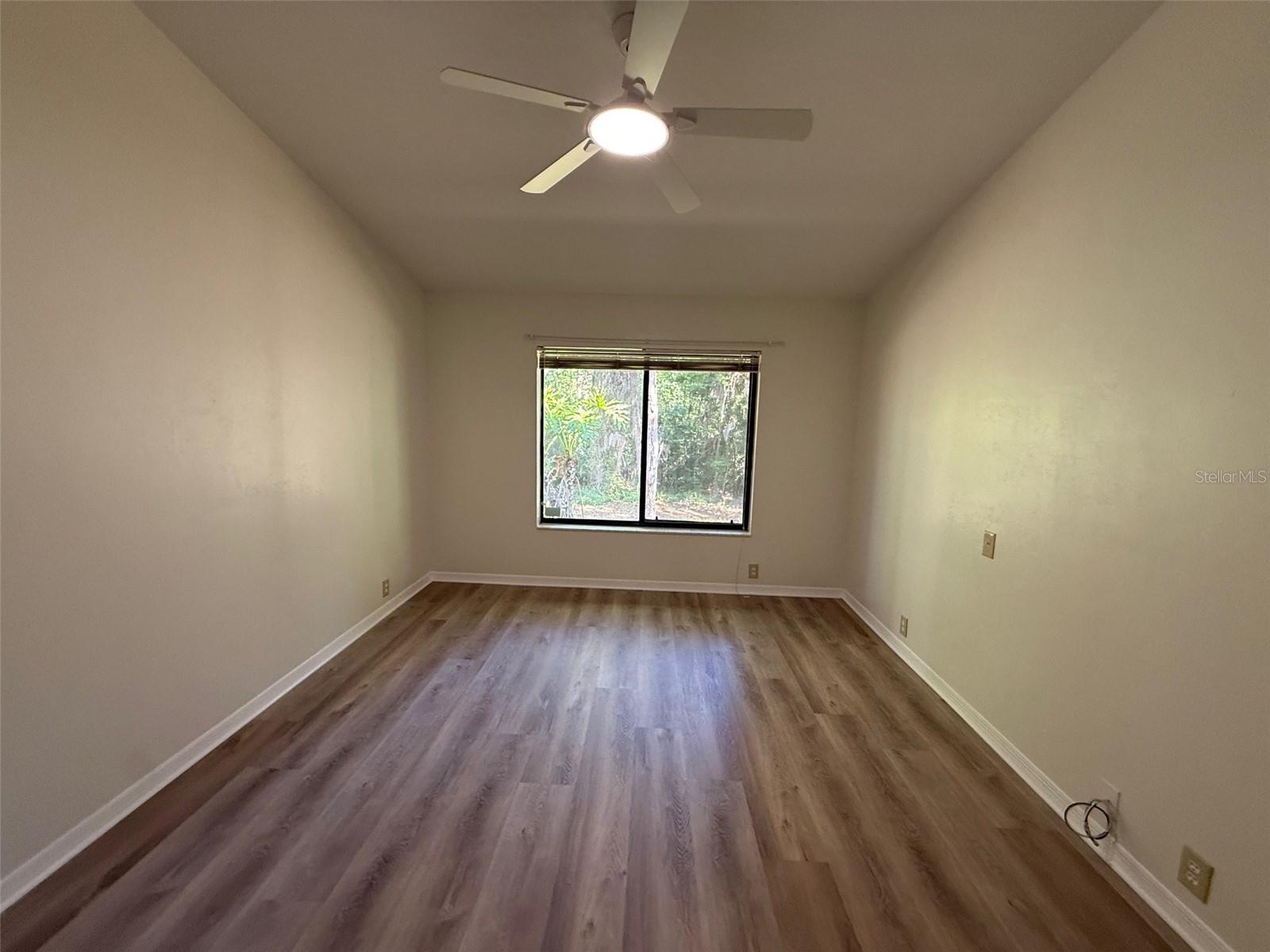 Image 10 of 17 For 4052 23rd Circle