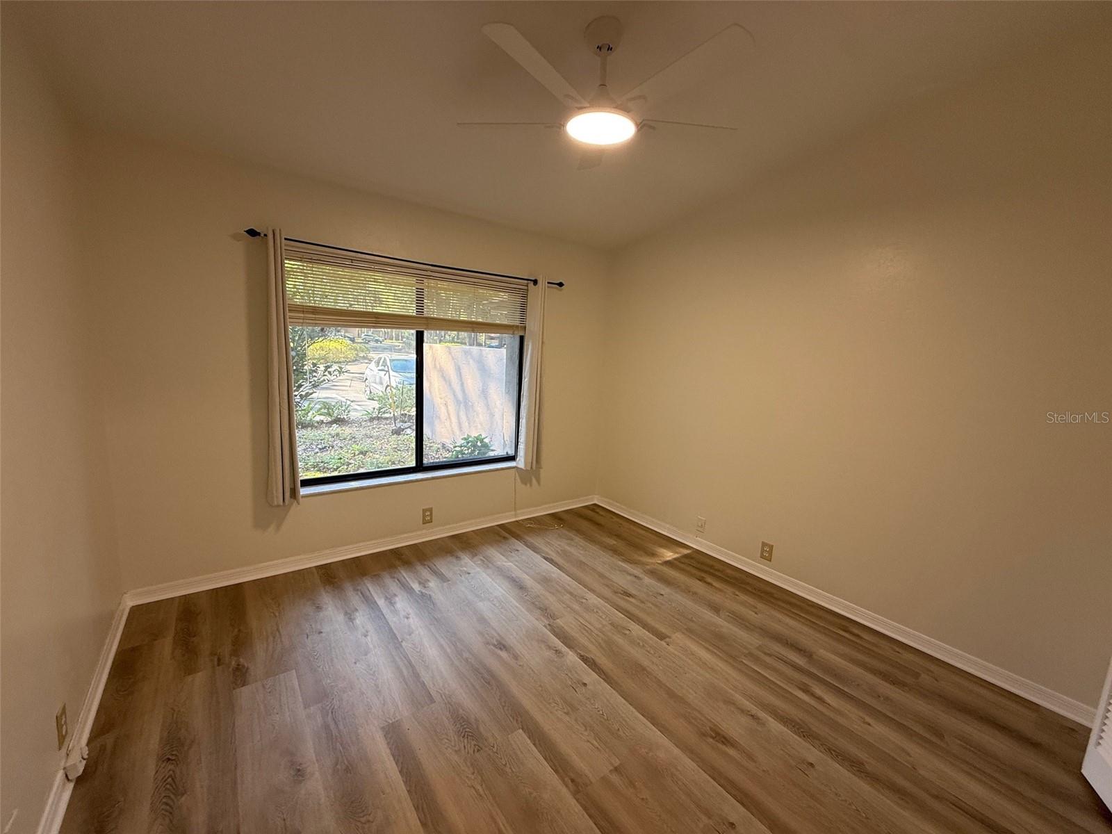 Image 14 of 17 For 4052 23rd Circle