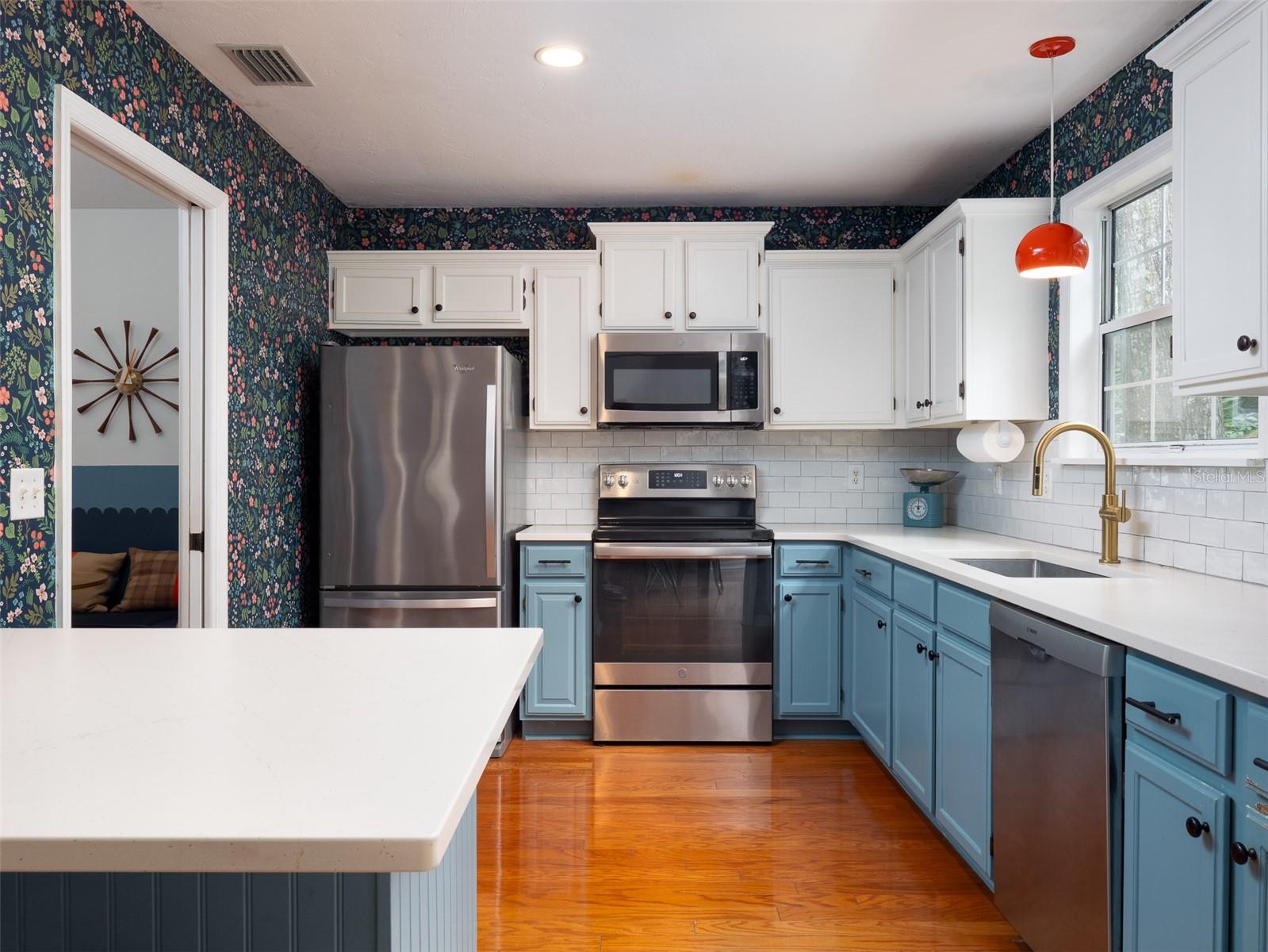 Image 3 of 21 For 5213 94th Street