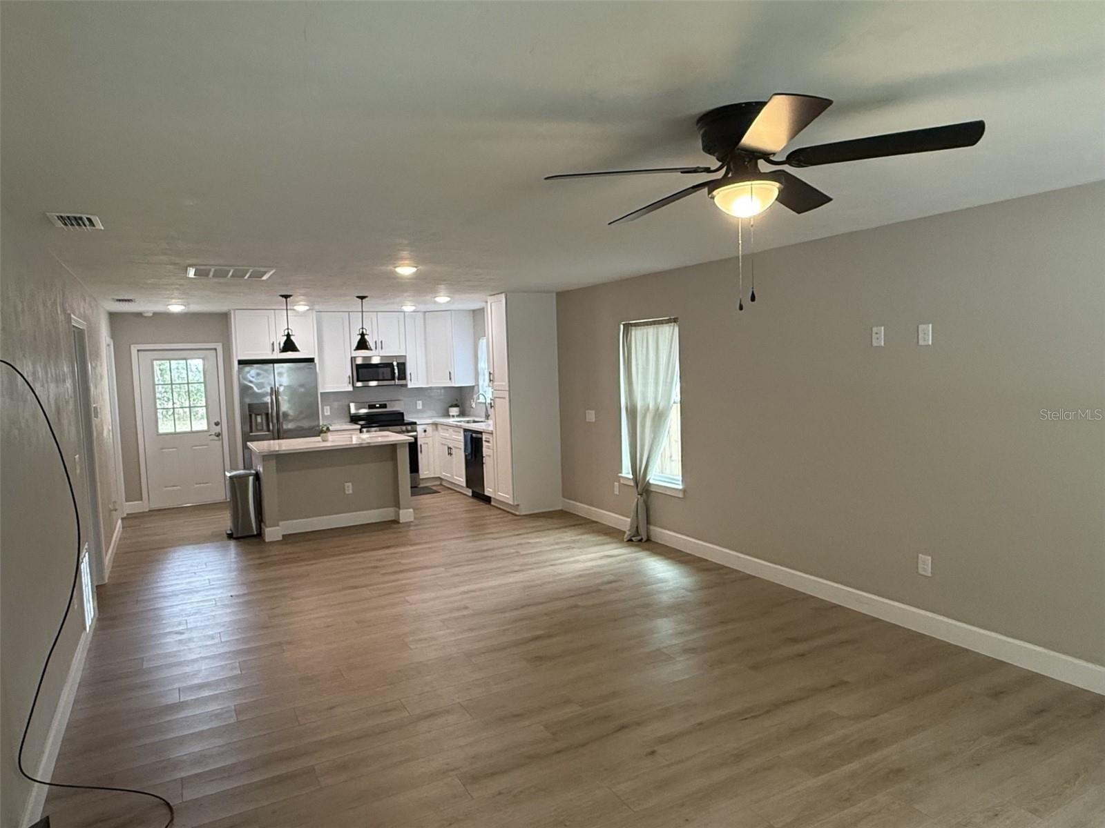 Image 5 of 18 For 13323 157th Avenue