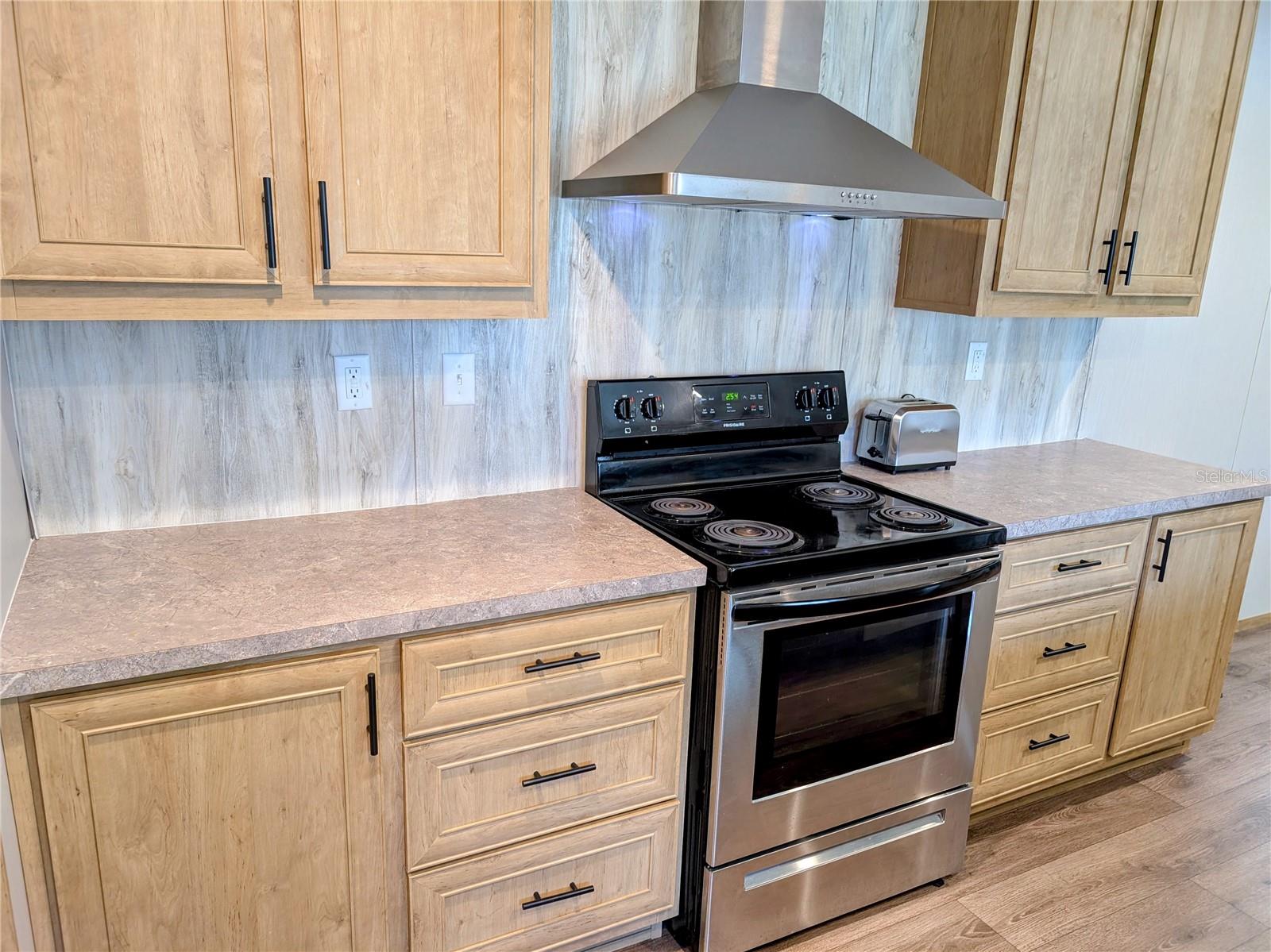 Image 12 of 49 For 14421 214th Terrace
