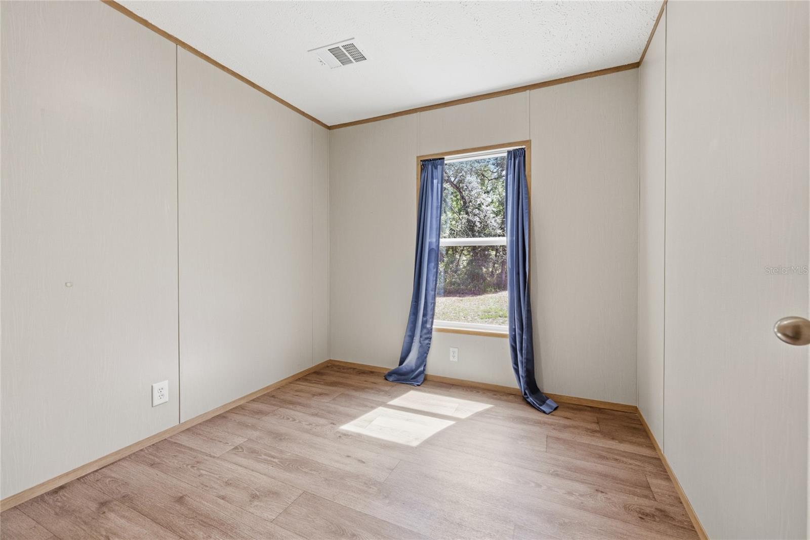 Image 36 of 52 For 14270 79th Court