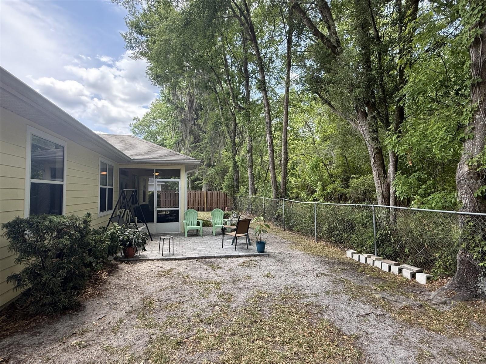 Image 16 of 23 For 11570 74th Terrace