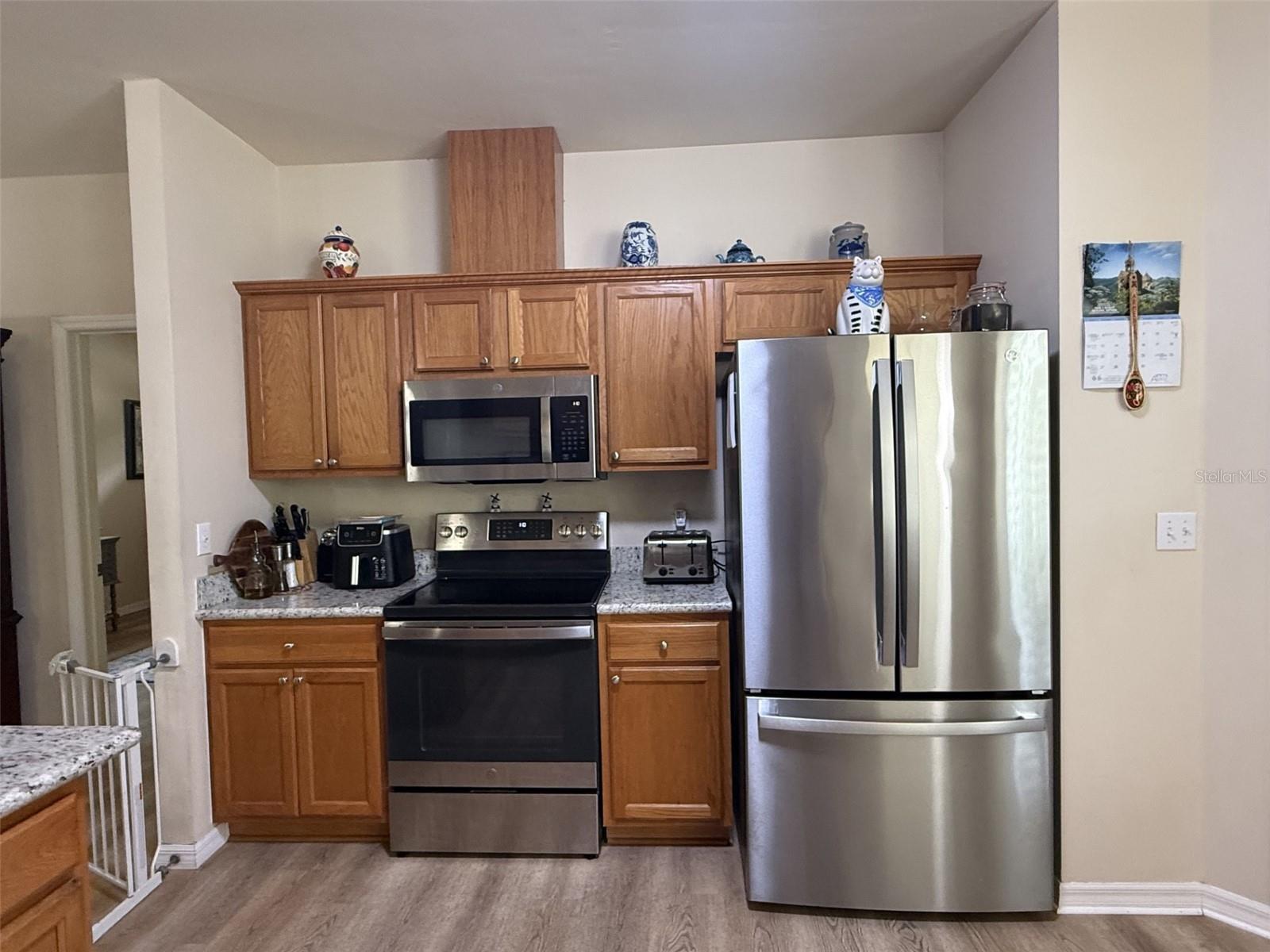 Image 4 of 23 For 11570 74th Terrace